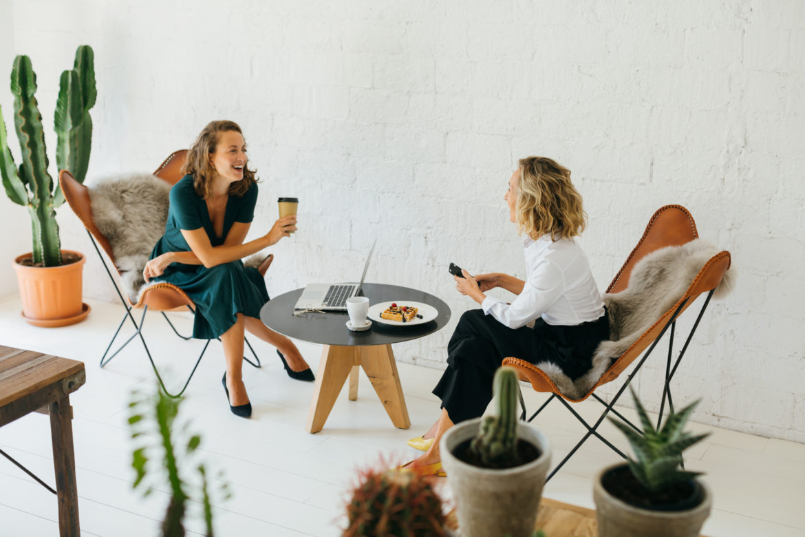 10 inexpensive ways to reward your employees meeting image